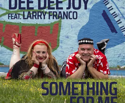 Dee Dee Joy
