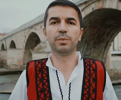 Sabit Gllareva