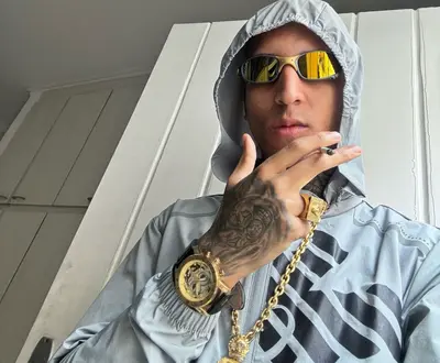 MC AMORIM